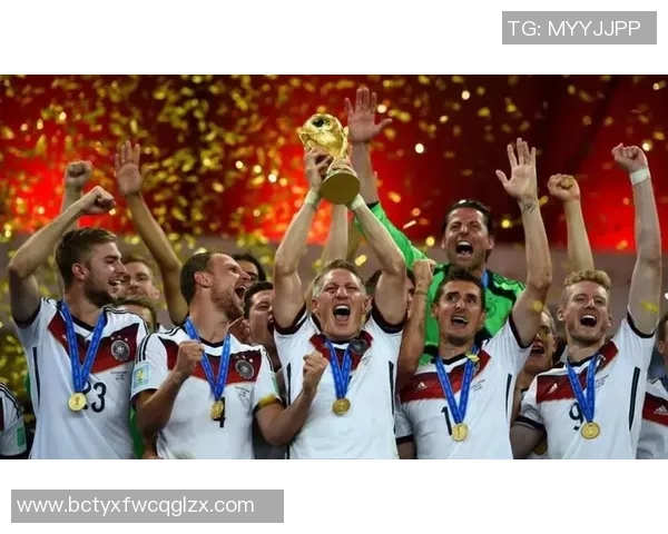 成都足球队的蜕变之旅：从地方球队到世界杯舞台的崛起与挑战